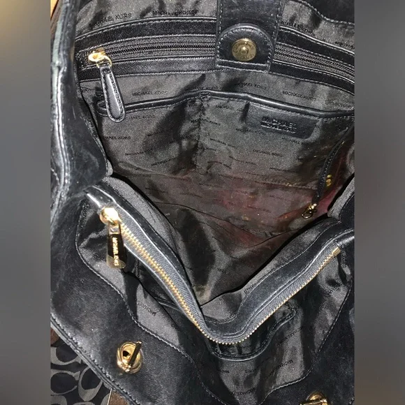 Michael Kors purse. - Picture 11 of 14